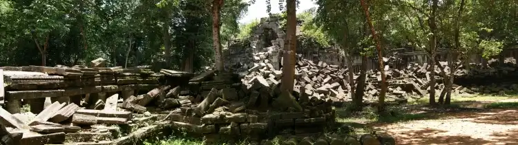 Collapsed North Gate of Beng Mealea
